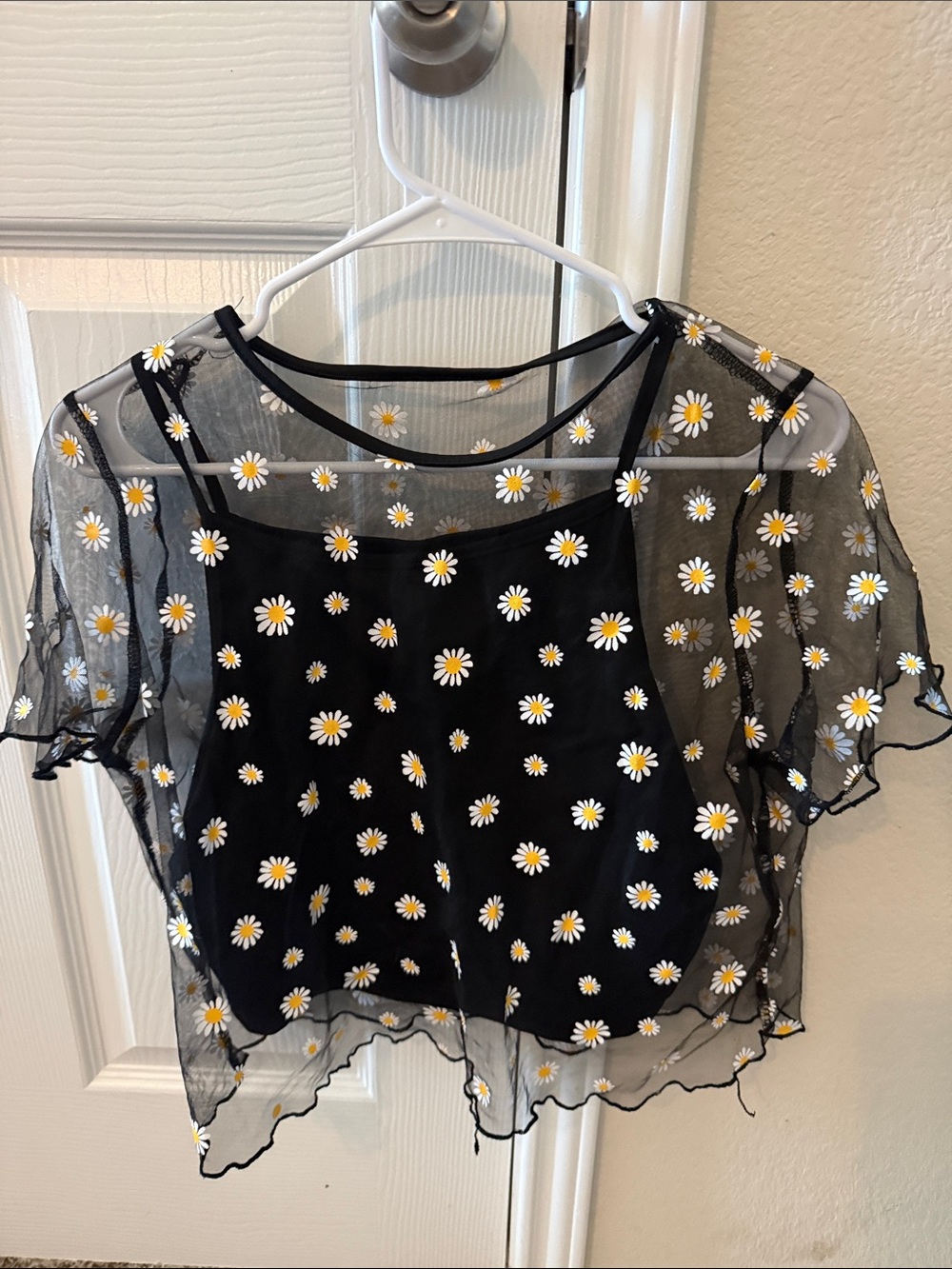 SHEIN Black Sheer Daisy-Embroidered Crop Cami Set